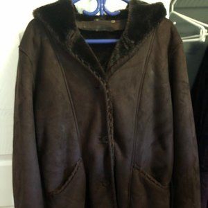 Ladies Winter Coat with faux fur lining and hood